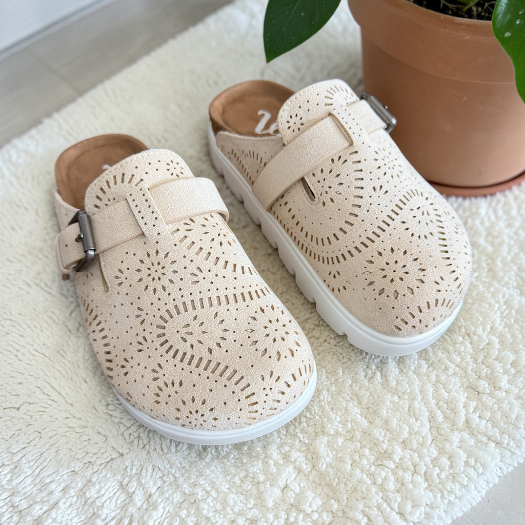 Lulu Slip On Mule-Cream